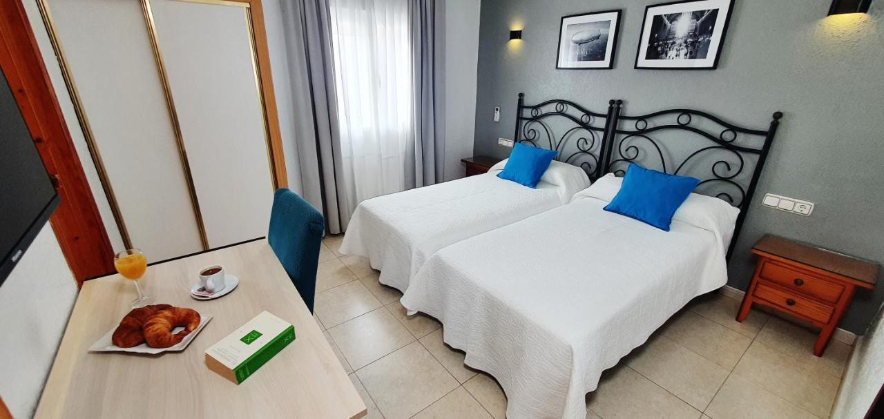 Hostales Juan De Austria I & II Aguadulce  Luaran gambar